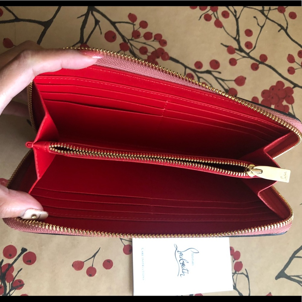 🎉SOLD🎉 Authentic Louboutin Panettone Long wallet in tri color - Picture 9 of 13